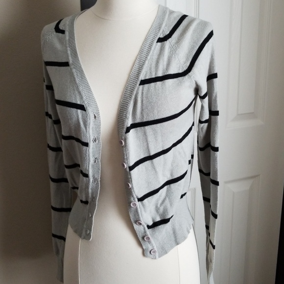 Striped crop sweater - Picture 2 of 3